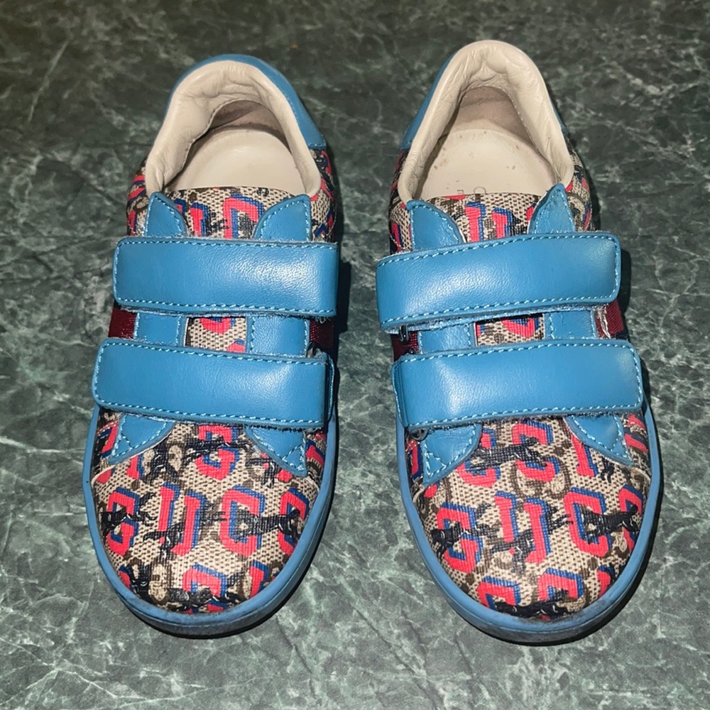 Kids Gucci sneakers gently used